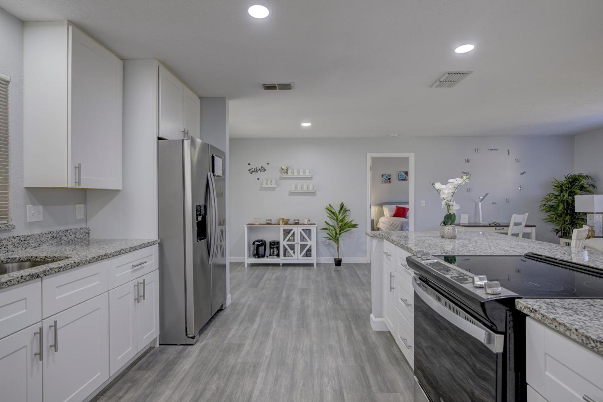 Family Fun Ping Pong, Bbq, Walk To Park Nearby Sarasota Ngoại thất bức ảnh